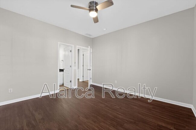 Building Photo - 10615 Poe Ct