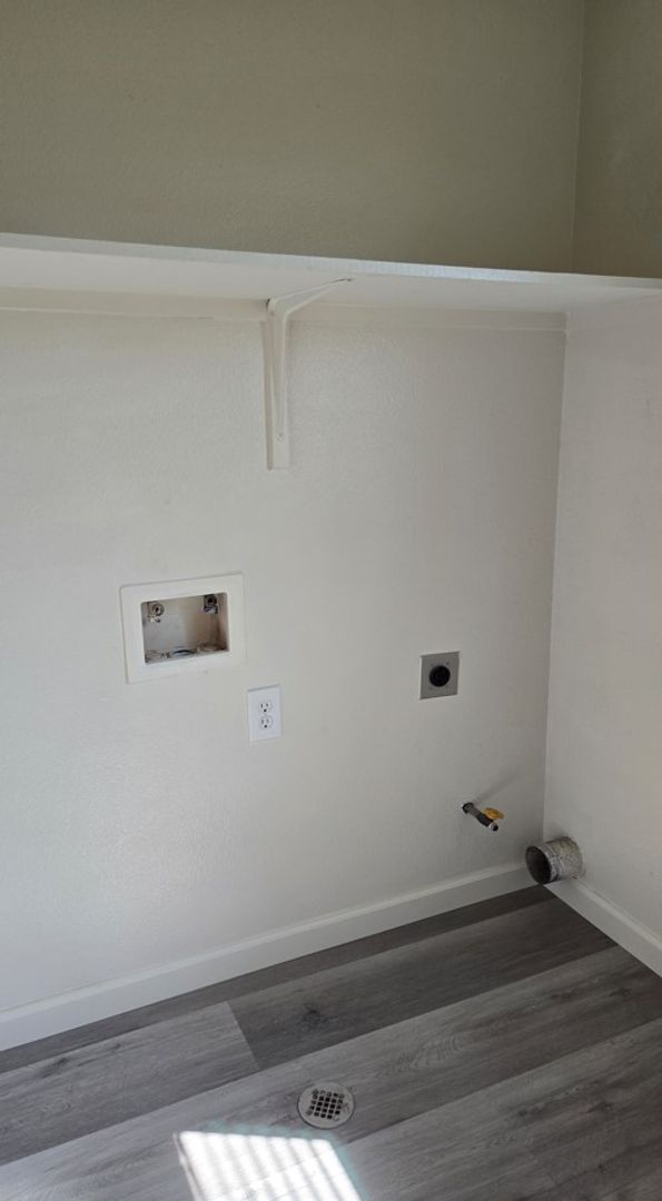 Building Photo - 6124 Royal Coach Cir