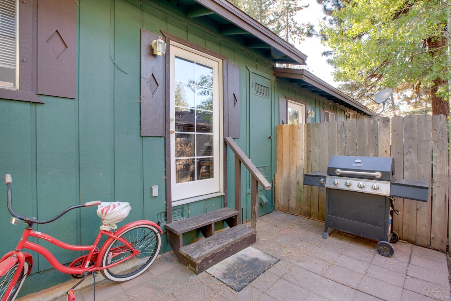 Building Photo - 3746 Pioneer Trail