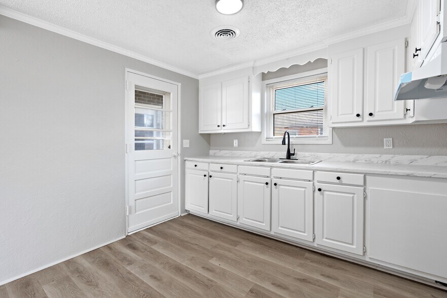 East Apartments 900 E Rd Simpsonville SC 29681