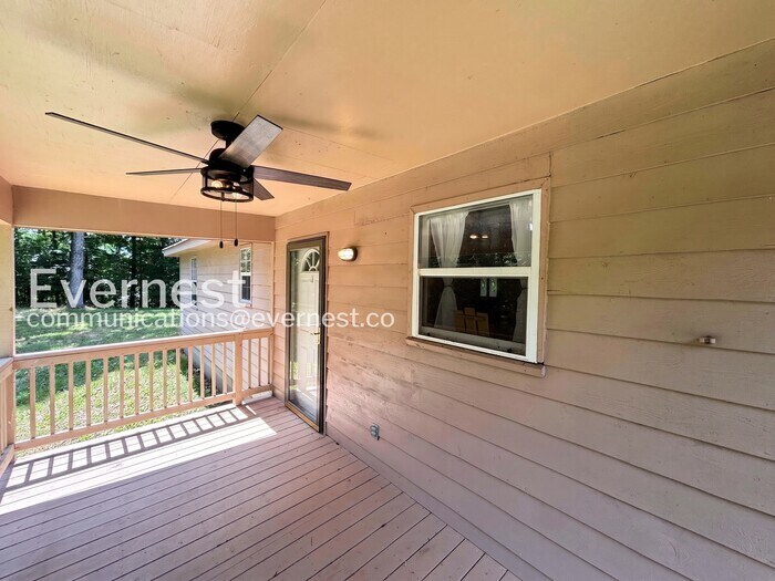 Building Photo - 466 Hays Hollow Rd
