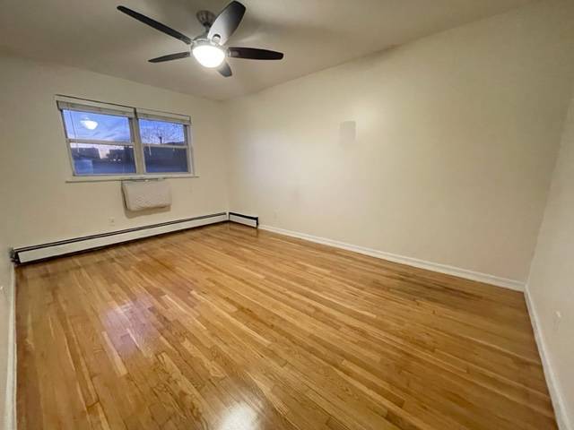 Building Photo - 1927 Wallace Ave