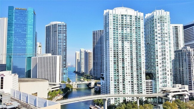 Building Photo - 350 S Miami Ave