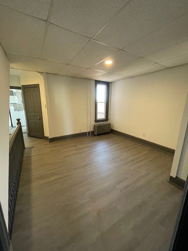 Building Photo - 1350 Mt Rose Ave