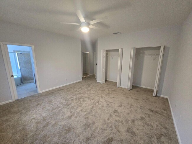 Building Photo - 9310 Silver Glen Way