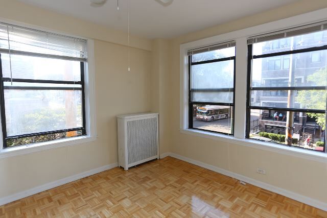 Building Photo - 629 W Belmont Ave