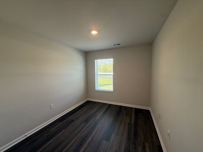 Building Photo - Conway - 3 Bedroom / 2 Bathroom Townhome