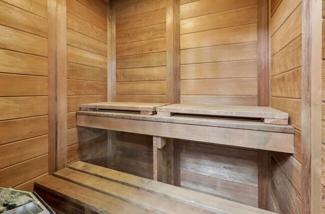 Building Photo - 5 Millay Ct