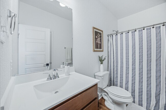 Building Photo - 15307 Oceanus Dr