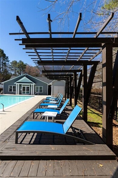 Primary Photo - Aqua at Sandy Springs