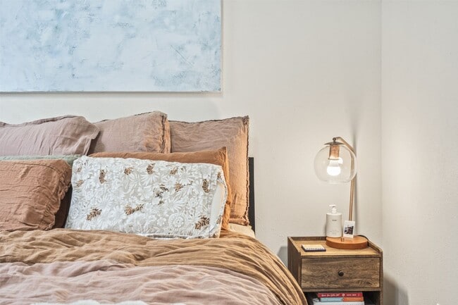 Building Photo - Cute Two Bedroom 1 Bathroom House in North RiNo