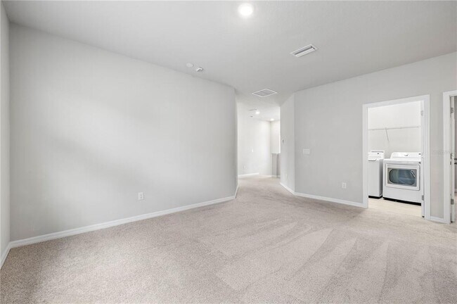 Building Photo - 28575 Cozy Creek Dr