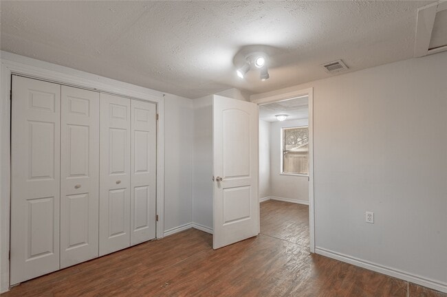 Building Photo - 1417 23rd St