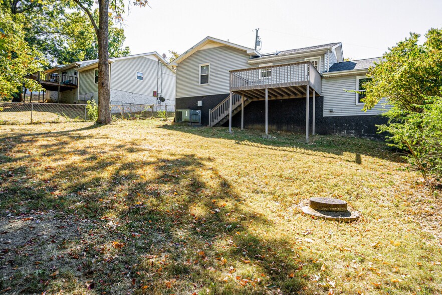 Building Photo - 5317 Ashlawn Dr