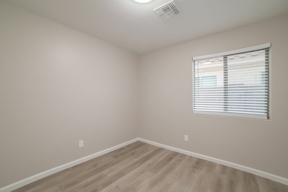 Building Photo - 7409 S 37th Glen