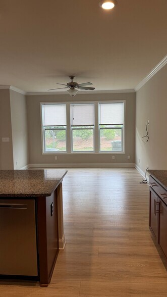 Building Photo - 309 Yellow Fox Rd