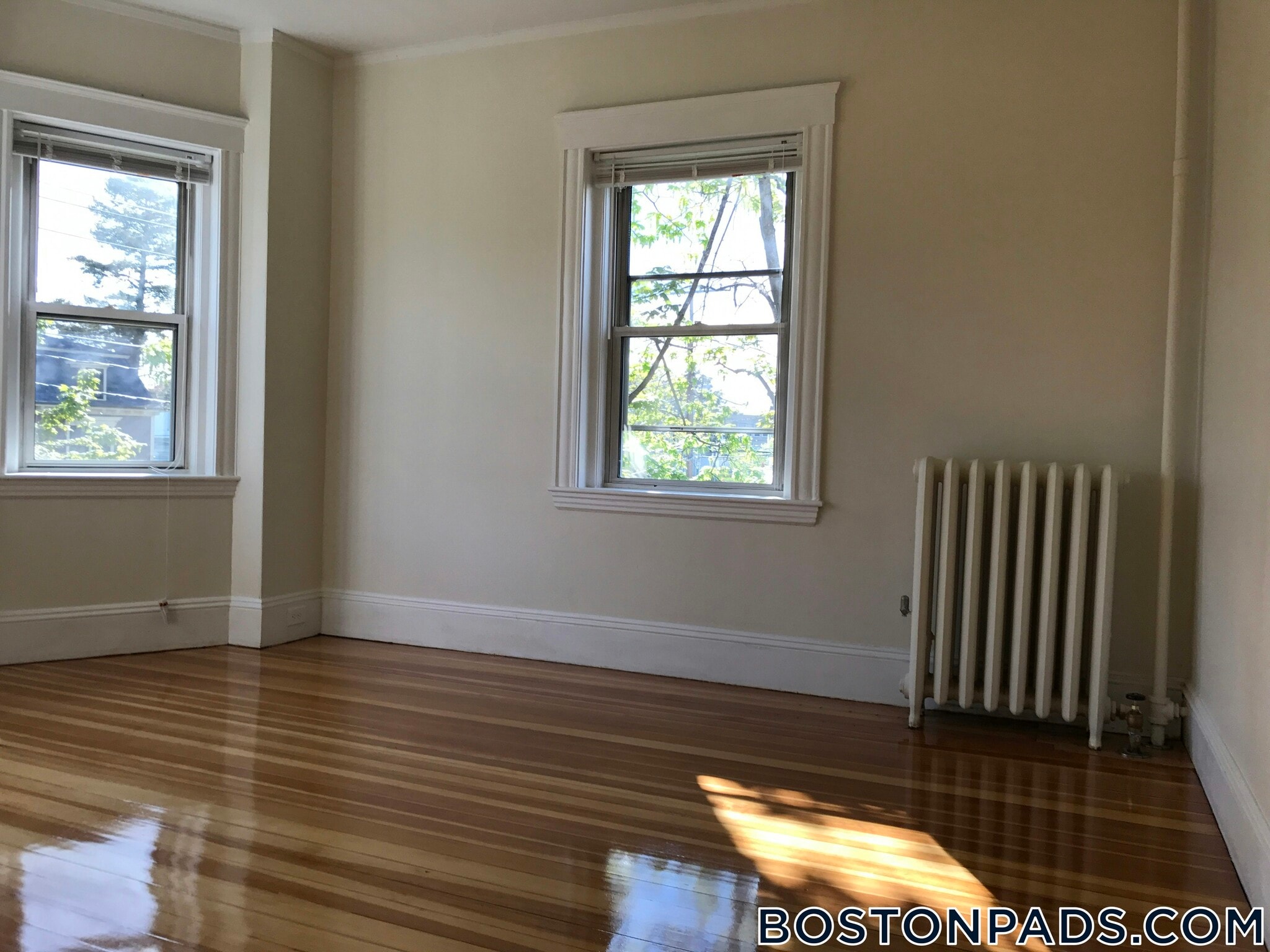 Building Photo - 163 Summer St