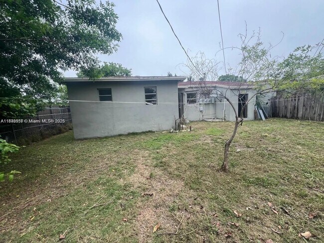Building Photo - 10470 SW 172nd St