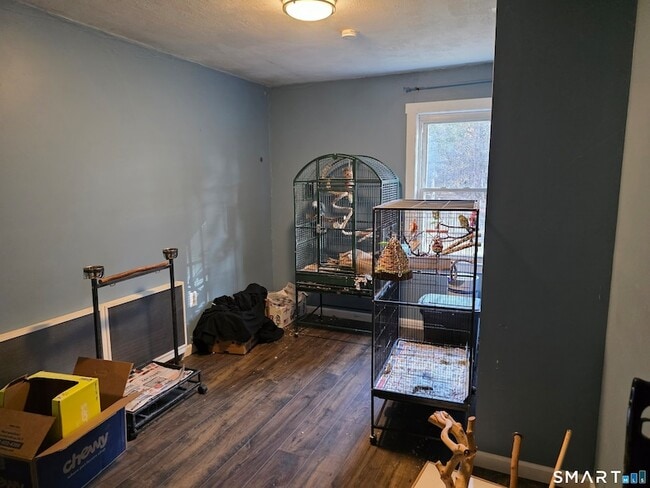 Building Photo - 61 N Shore Rd