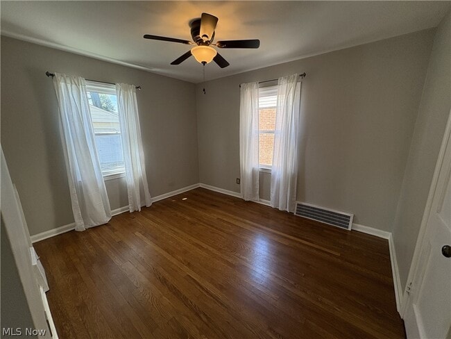 Building Photo - 602 Huntmere Dr