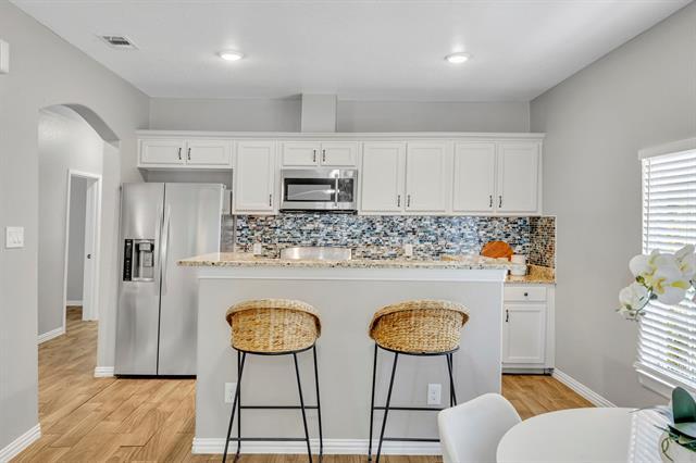 Building Photo - 925 S Brighton Ave