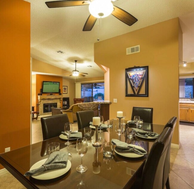 Building Photo - 53720 Avenida Carranza