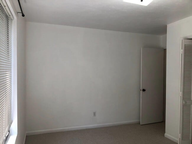 Building Photo - 3499 Bear Creek Rd