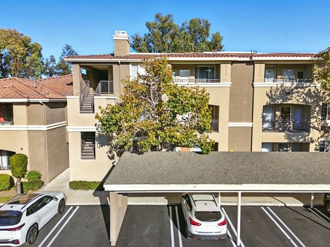 Building Photo - 22681 Oakgrove, 225
