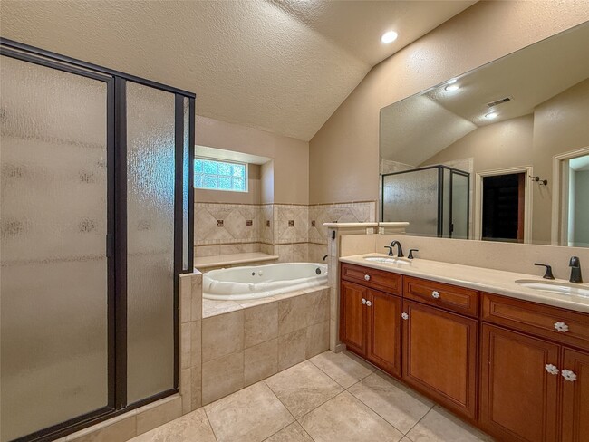 Building Photo - 209 McVoy Dr