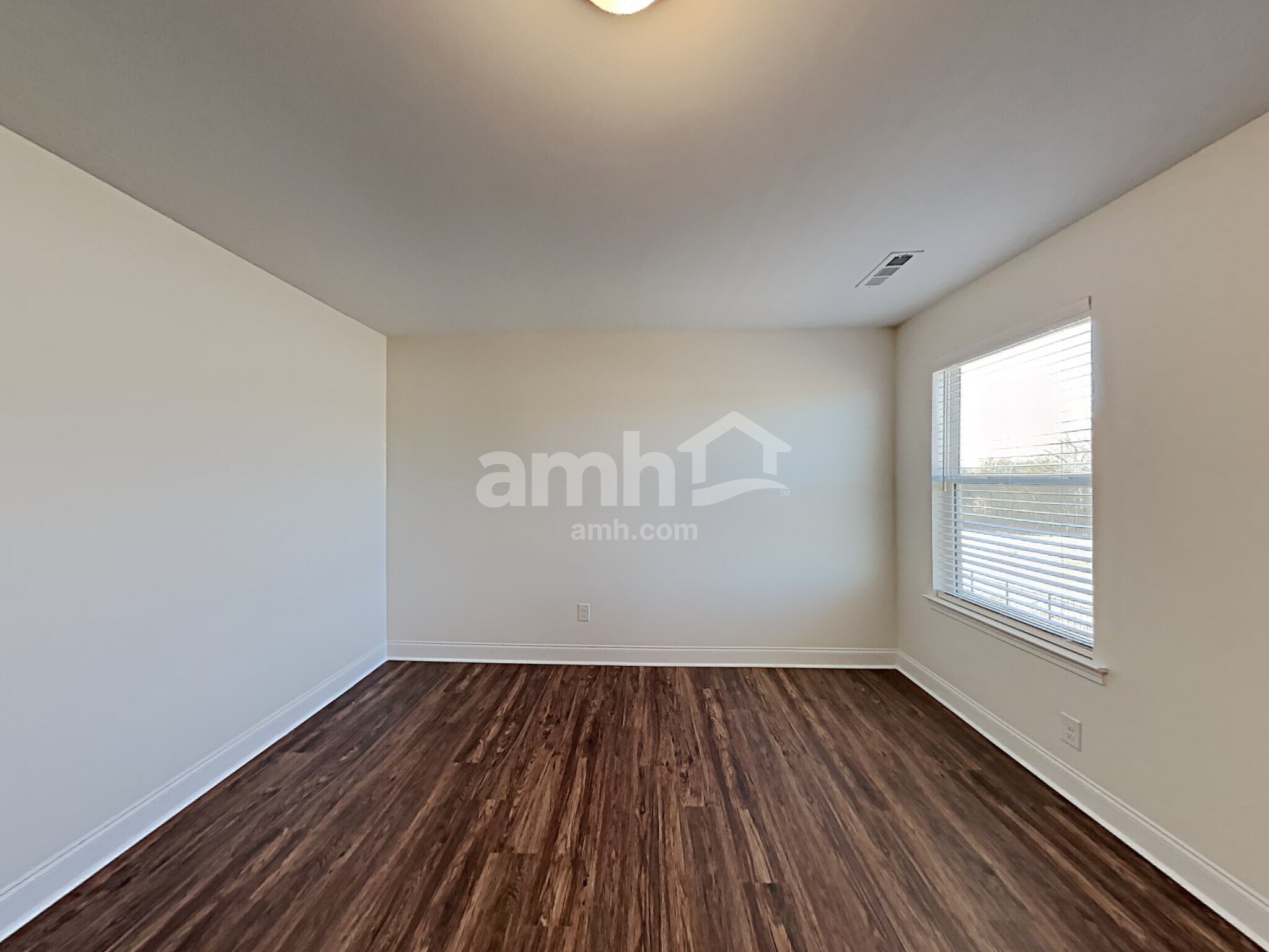 Building Photo - 4852 Chutney Dr
