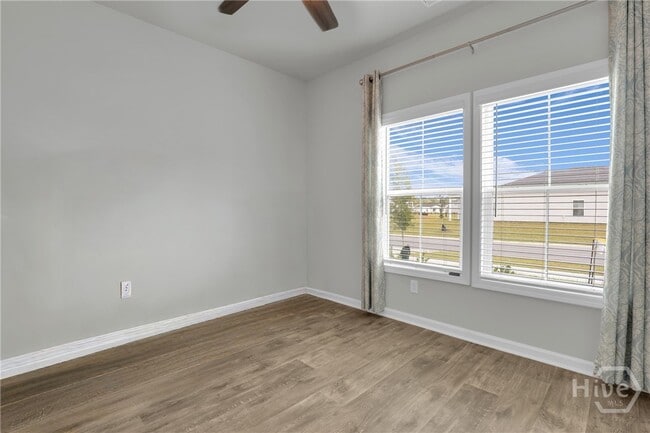 Building Photo - 106 Geranium Wy