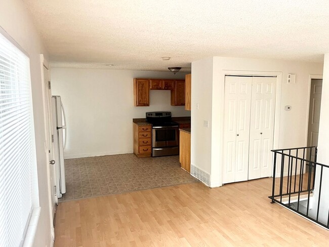 Building Photo - 3079 Lehman Ave