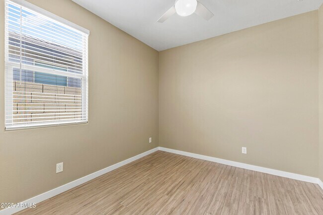 Building Photo - 2603 S Barks Canyon Trail