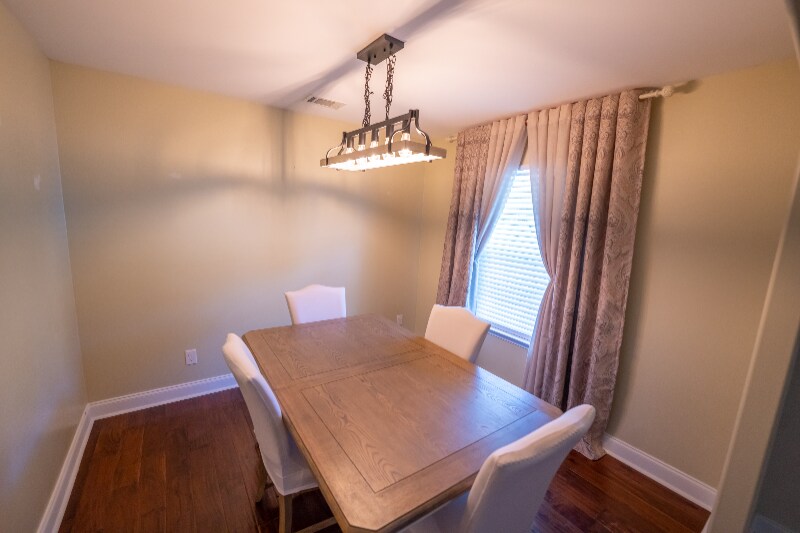 Building Photo - 29 Ristona Dr