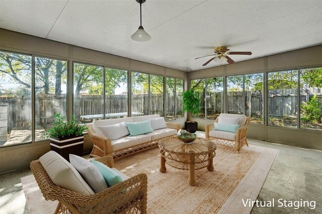 Building Photo - 2106 Lamplight Village Cir