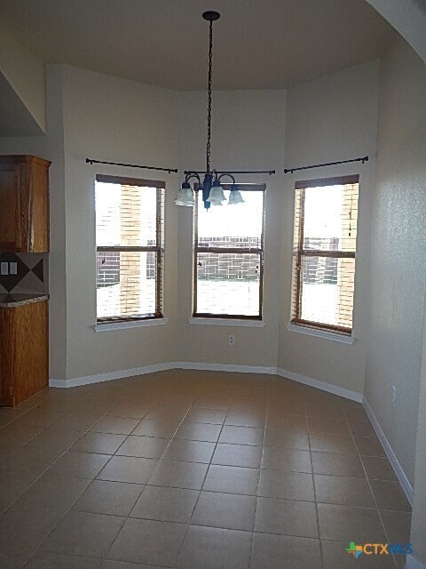 Building Photo - 406 Hedy Dr