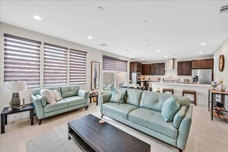 Building Photo - Experience True Luxury Living In The Heart Of Summerlin