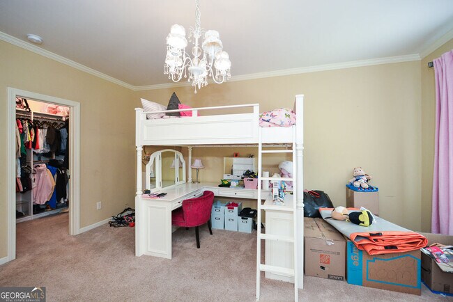 Building Photo - 2210 Spalding Dr