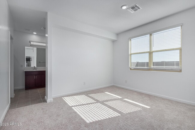 Building Photo - 16009 W Smoketree Dr