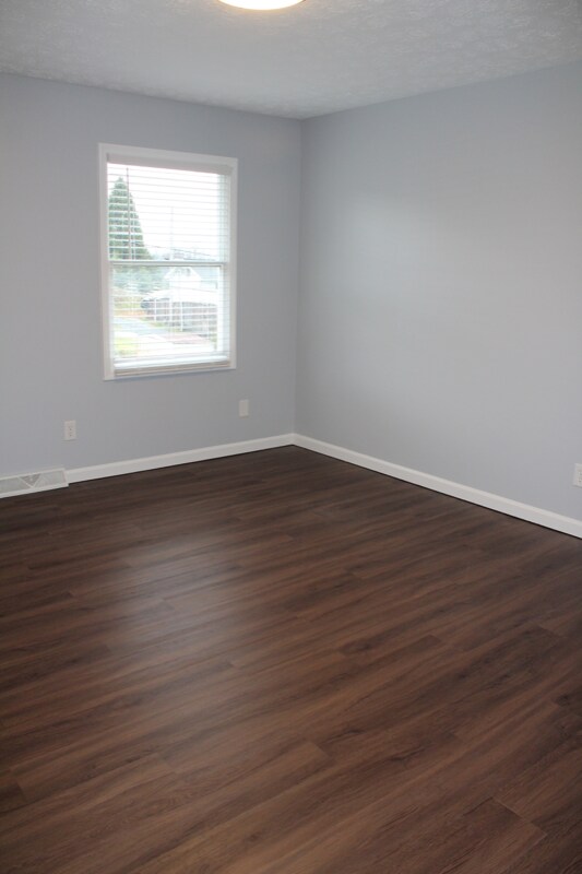 Building Photo - 703 Fall St