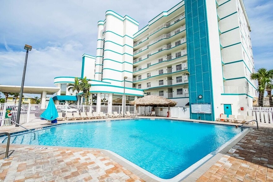 Building Photo - 300 Barlow Ave