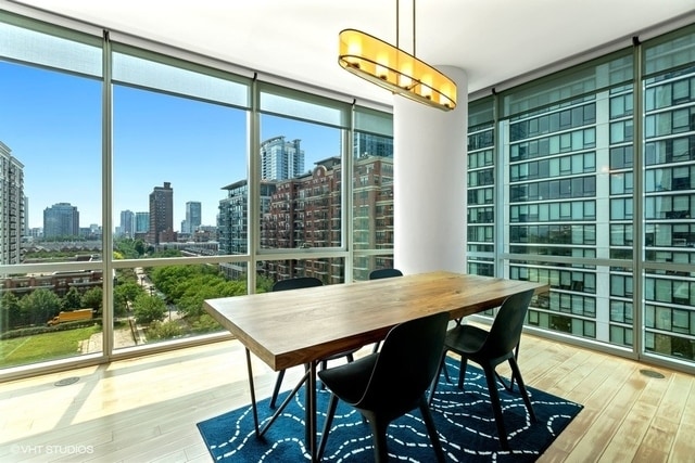 Building Photo - 1201 S Prairie Ave