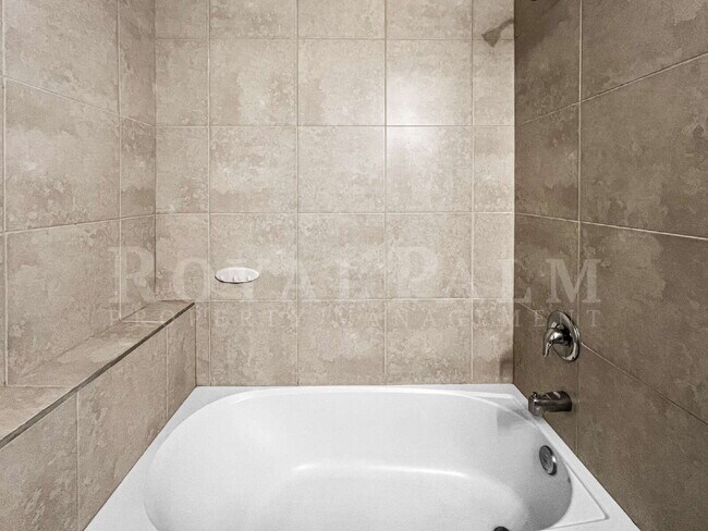 Building Photo - 3BR/2BA Cape Coral Rental - Washer... Dryer... Screened Lanai... This One Came Prepared