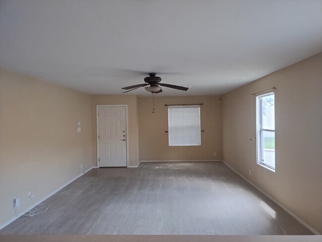 Building Photo - 13402 Asbury Vista
