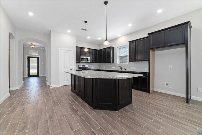 Building Photo - 11127 Bluewater Lagoon Cir