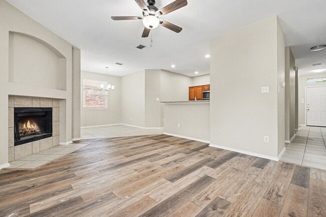 Building Photo - 1550 Charleston Dr