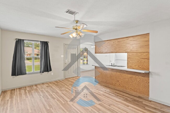 Building Photo - 1735 Monaco Dr