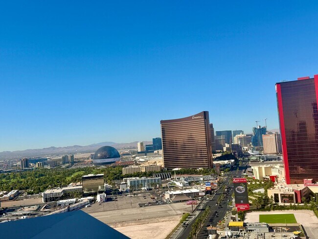 Building Photo - 2700 Las Vegas Blvd S