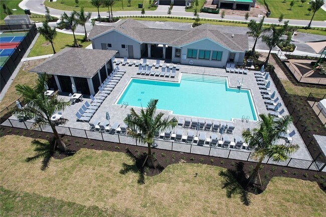 Building Photo - 8057 Shr Lk Dr