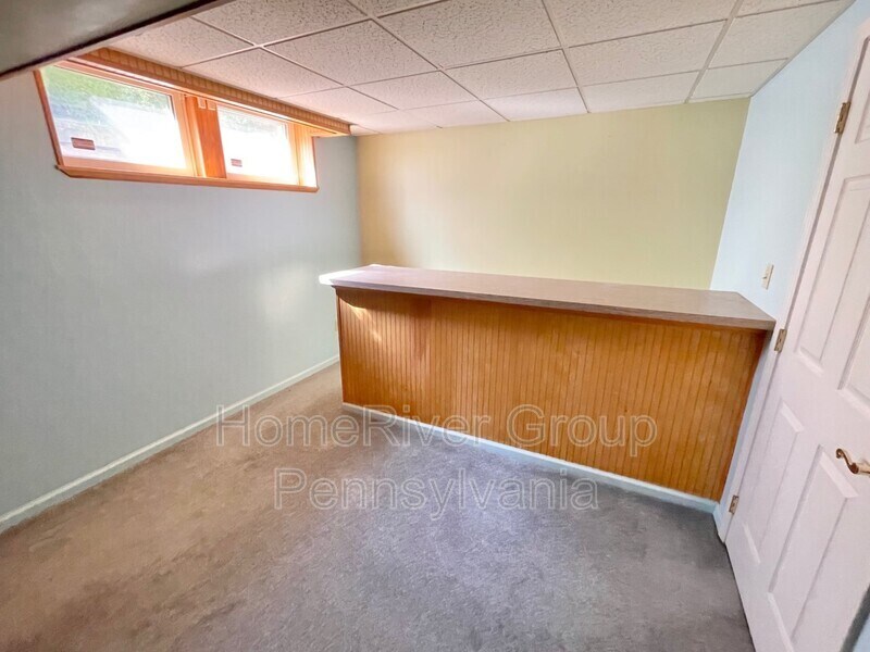 Building Photo - 304 Moosehead Dr